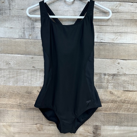 Speedo Other - Speedo Womens Black One Piece‎ Swimsuit Racerback Keyhole Athletic Swim Size 8